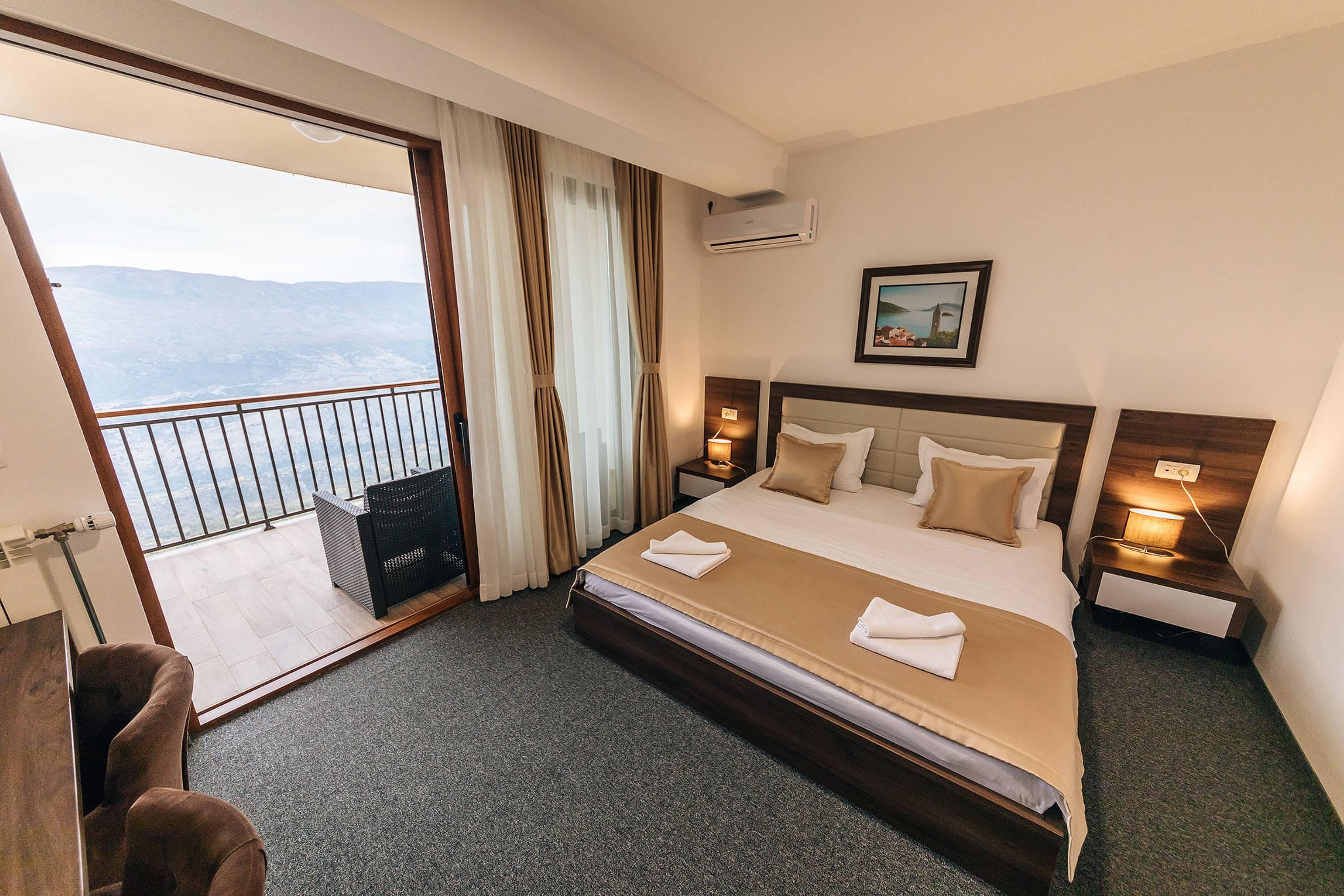 Hotel Sokoline Mandici Buitenkant foto