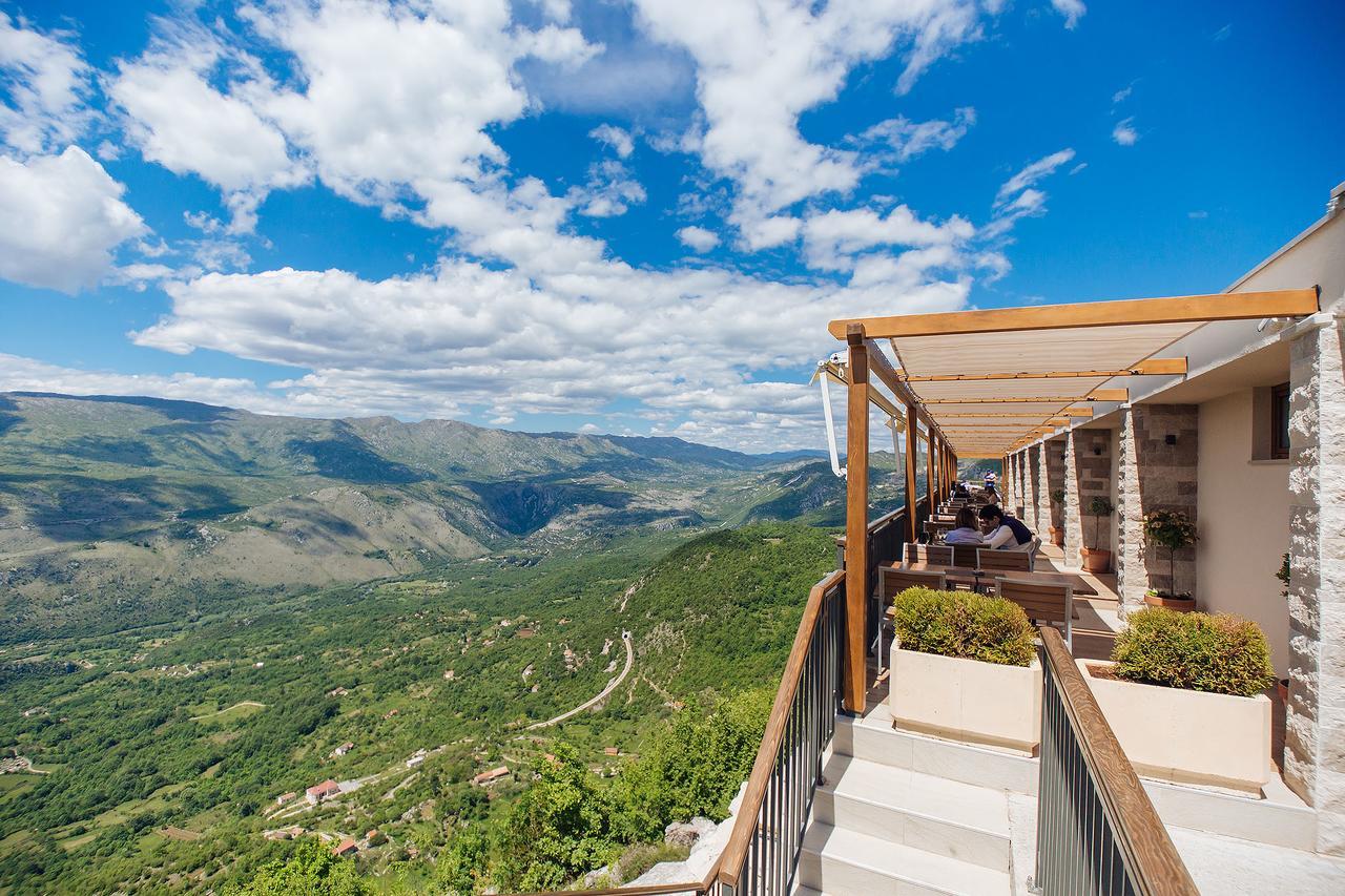 Hotel Sokoline Mandici Buitenkant foto