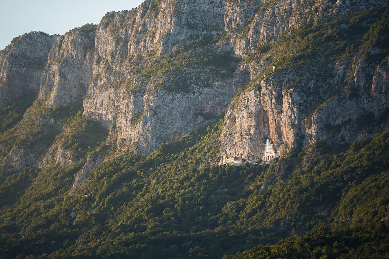 Hotel Sokoline Mandici Buitenkant foto